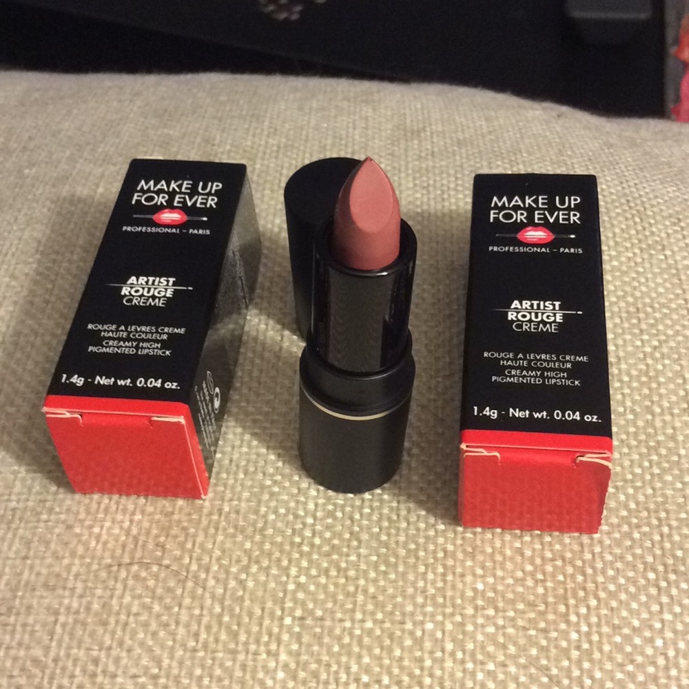 Make Up For Ever artist rouge lipstick C211